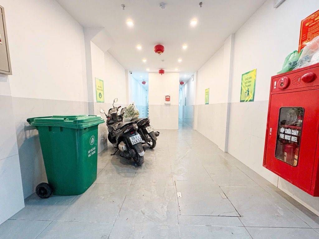 Bán nhà Kim Ngưu - diện tích 49,6m2 5 tầng - có thang máy - giá 12,6 tỷ