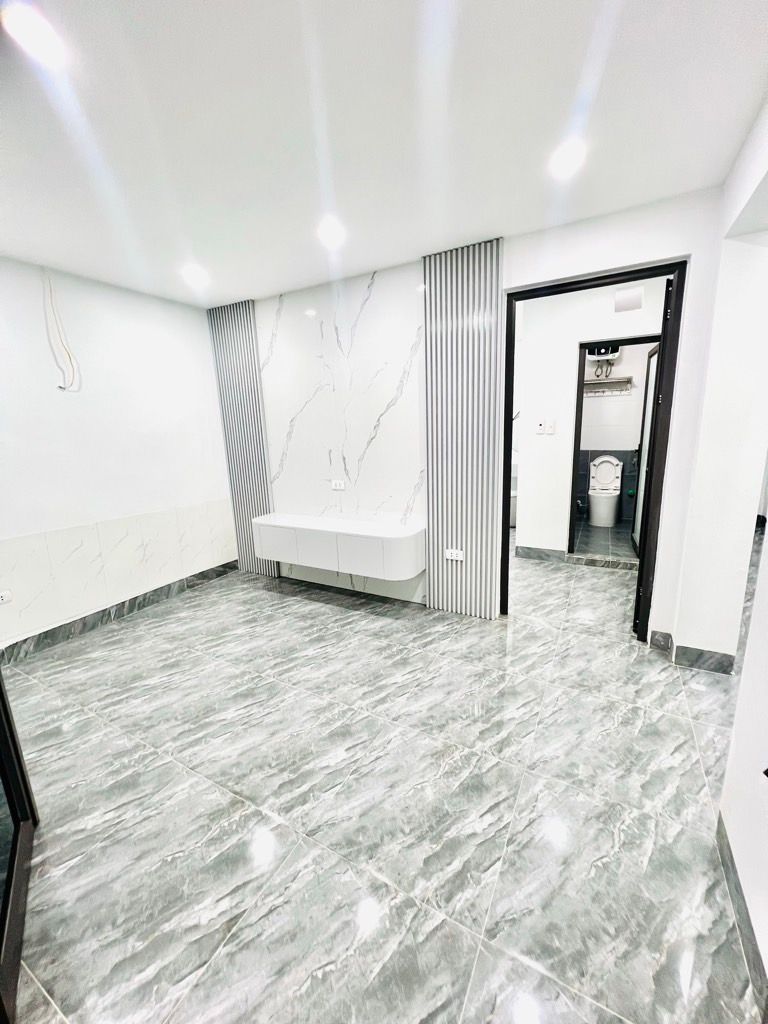 Bán nhà Mai Động - diện tích 50m2 1 tầng - Mặt tiền rộng - giá 2,85 tỷ