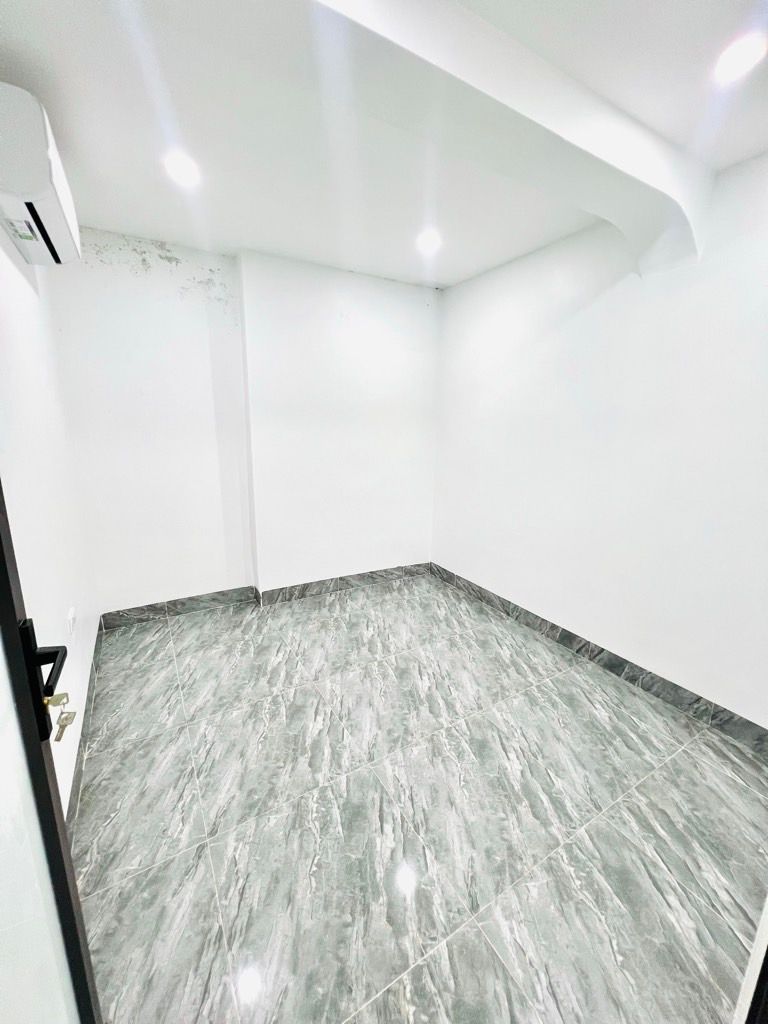 Bán nhà Mai Động - diện tích 50m2 1 tầng - Mặt tiền rộng - giá 2,85 tỷ