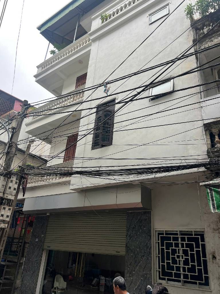 Bán nhà Tân Mai - diện tích 35m2 4 tầng - 2 mặt ngõ phân lô vỉa hè ô tô tránh - giá 13 tỷ