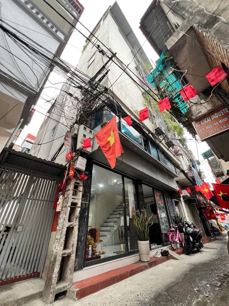 Bán nhà Minh Khai - diện tích 19,1m2 6 tầng - Ô TÔ ĐỖ CỬA - giá 10,7 tỷ