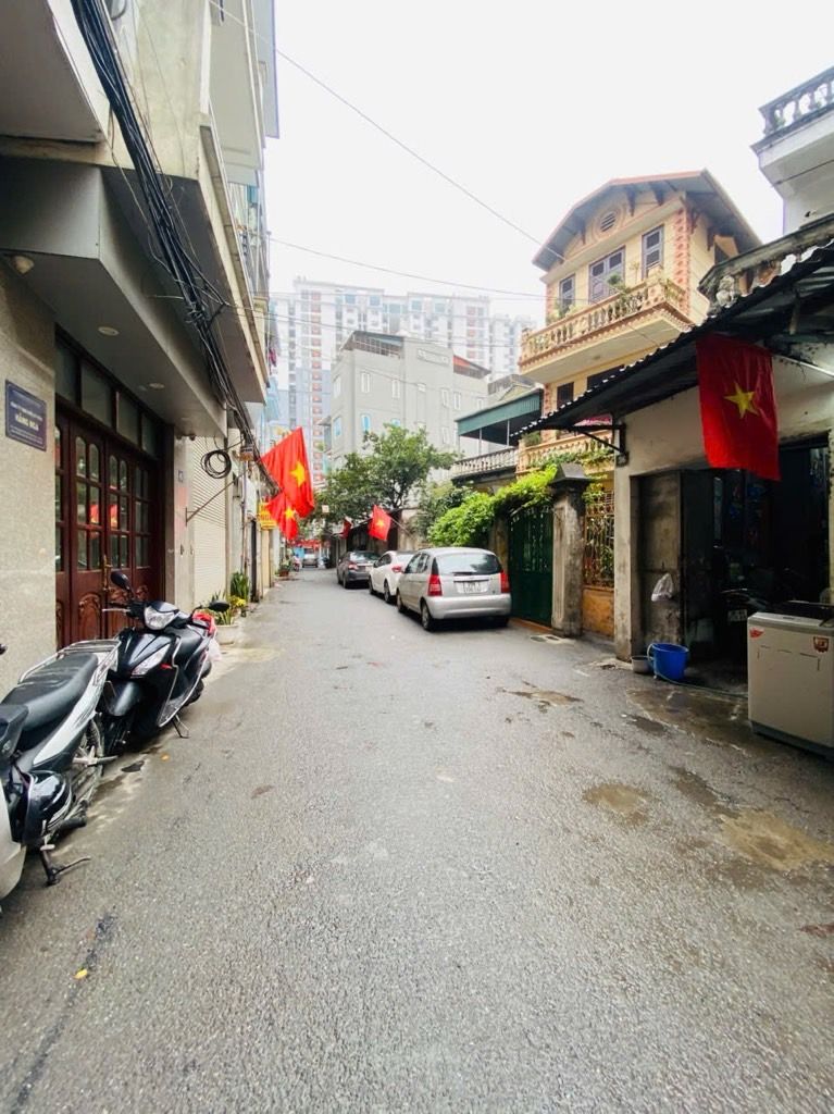 Bán nhà Dương Văn Bé - diện tích 53m2 4 tầng - Mặt ngõ ô tô tránh - giá 23,5 tỷ