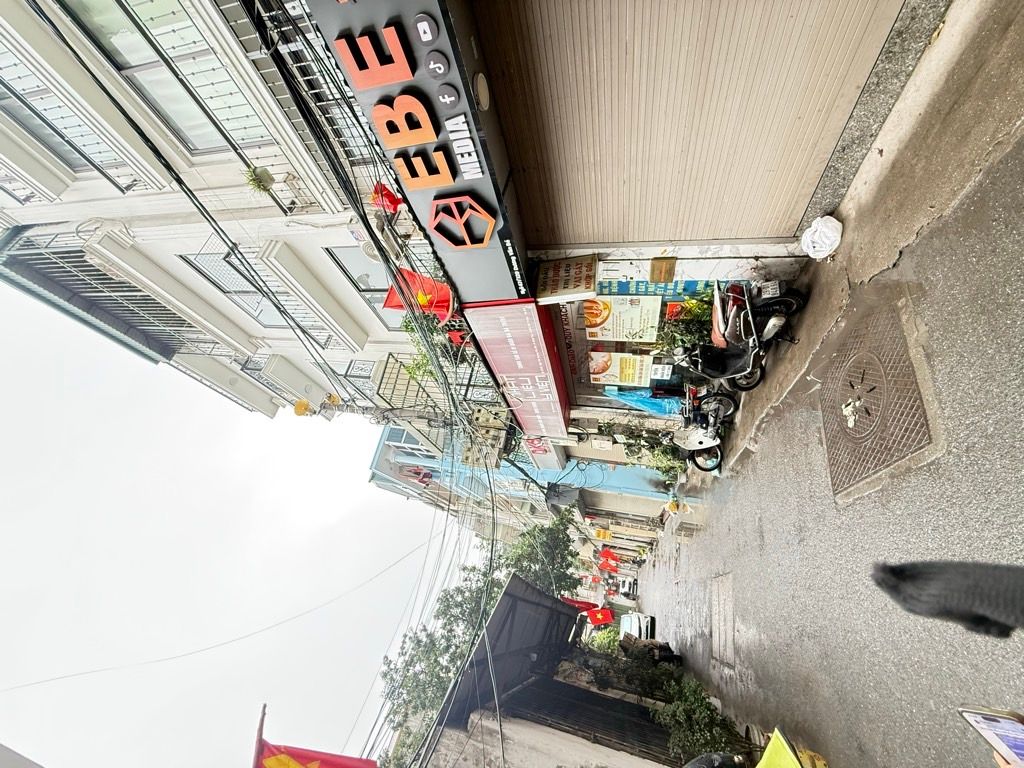 Bán nhà Dương Văn Bé - diện tích 53m2 4 tầng - Mặt ngõ ô tô tránh - giá 23,5 tỷ