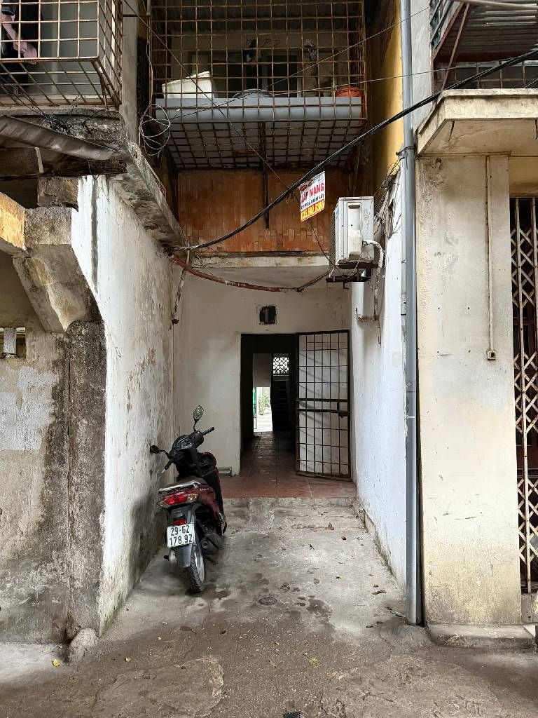 Bán nhà Nguyễn Quý Đức - diện tích 60m2 1 tầng - Căn hộ tập thể tầng 5 - giá 3,9 tỷ