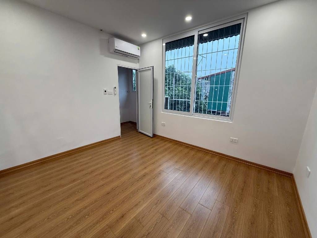 Bán nhà Nguyễn Quý Đức - diện tích 60m2 1 tầng - Căn hộ tập thể tầng 5 - giá 3,9 tỷ