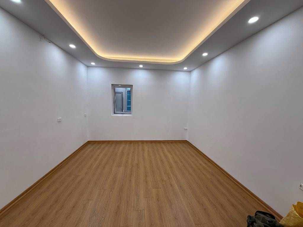 Bán nhà Nguyễn Quý Đức - diện tích 60m2 1 tầng - Căn hộ tập thể tầng 5 - giá 3,9 tỷ