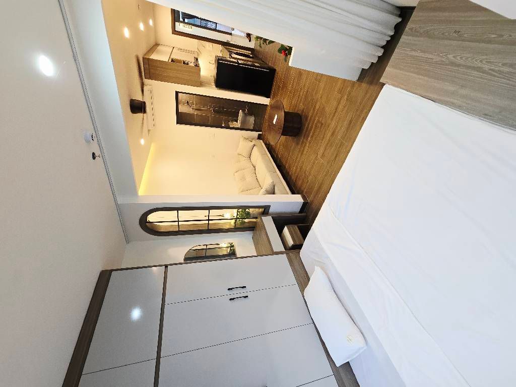 Bán nhà Bùi Xương Trạch - diện tích 59.9m2 7 tầng - CĂN HỘ DỊCH VỤ CAO CẤP - giá 18,8 tỷ