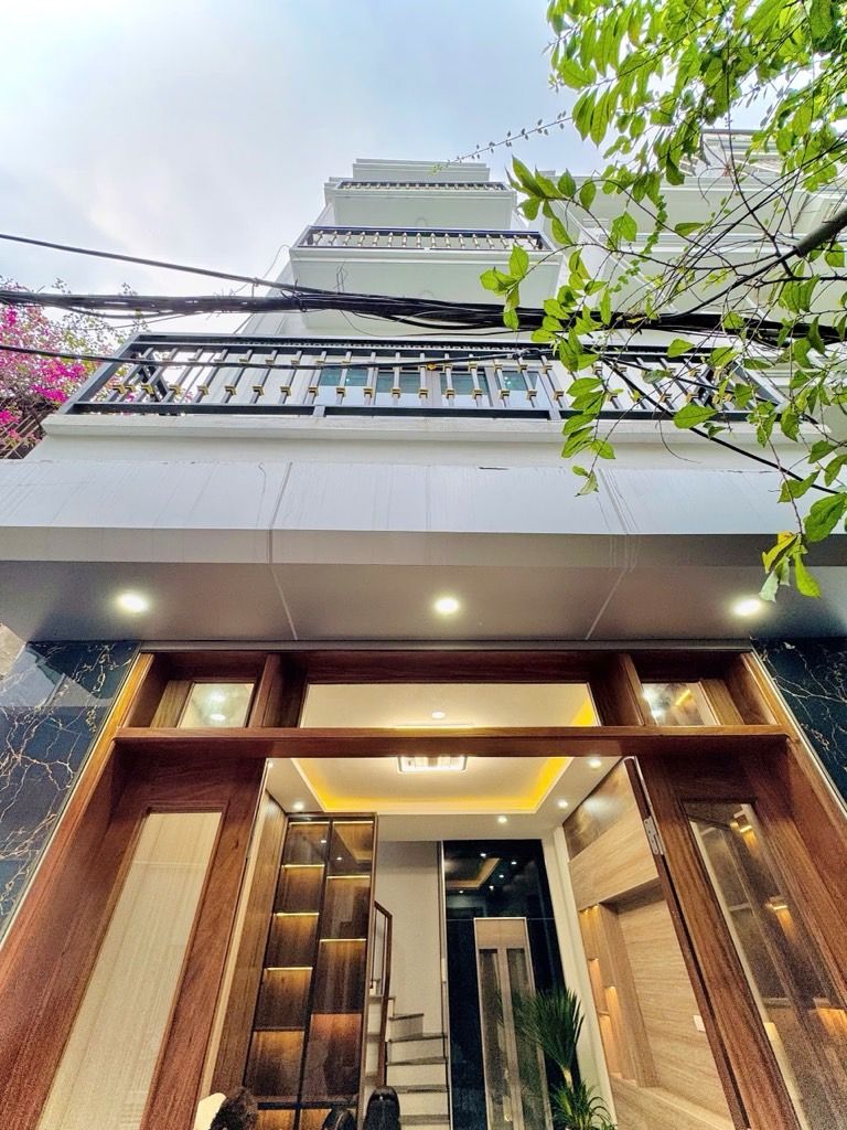 Bán nhà Minh Khai - diện tích 26m2 5 tầng - LÔ GÓC BA THOÁNG - giá 11,5 tỷ