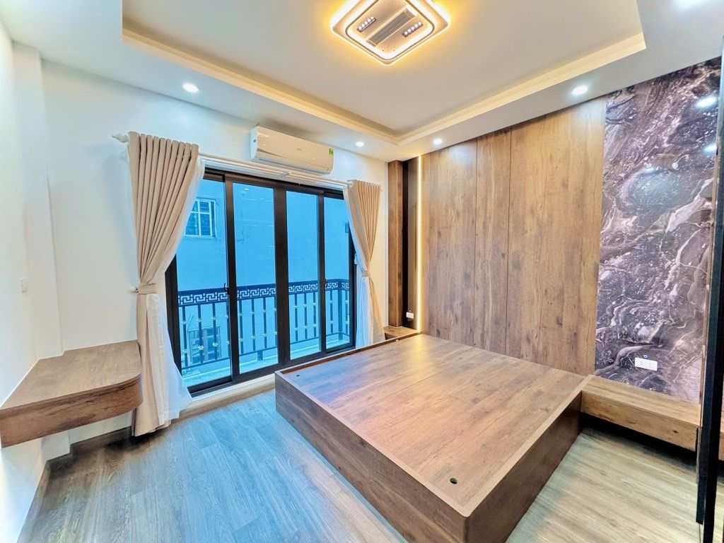 Bán nhà Minh Khai - diện tích 26m2 5 tầng - LÔ GÓC BA THOÁNG - giá 11,5 tỷ