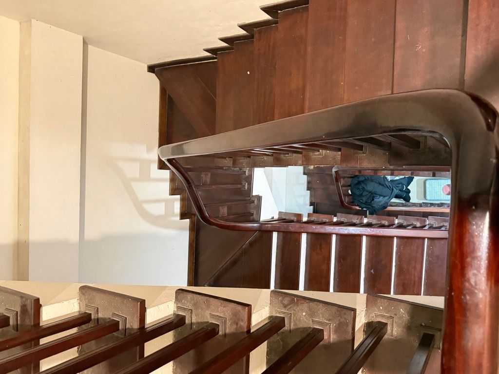 Bán nhà Giáp Bát - diện tích 60.8m2 4 tầng - PHÂN LÔ Ô TÔ ĐỖ CỬA - giá 15,5 tỷ