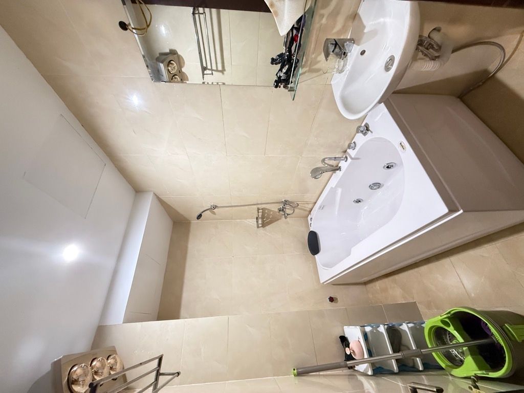 Bán nhà Giáp Bát - diện tích 60.8m2 4 tầng - PHÂN LÔ Ô TÔ ĐỖ CỬA - giá 15,5 tỷ