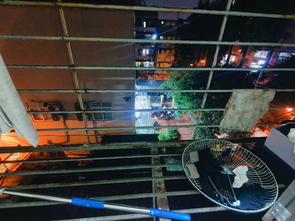 Bán nhà Hòa Bình - diện tích 30.1m2 1 tầng - ô tô tránh - giá 3,4 tỷ