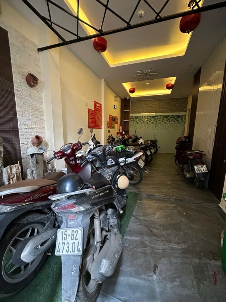 Bán nhà Kim Giang - diện tích 55.3m2 5 tầng - Ô TÔ - giá 15,8 tỷ