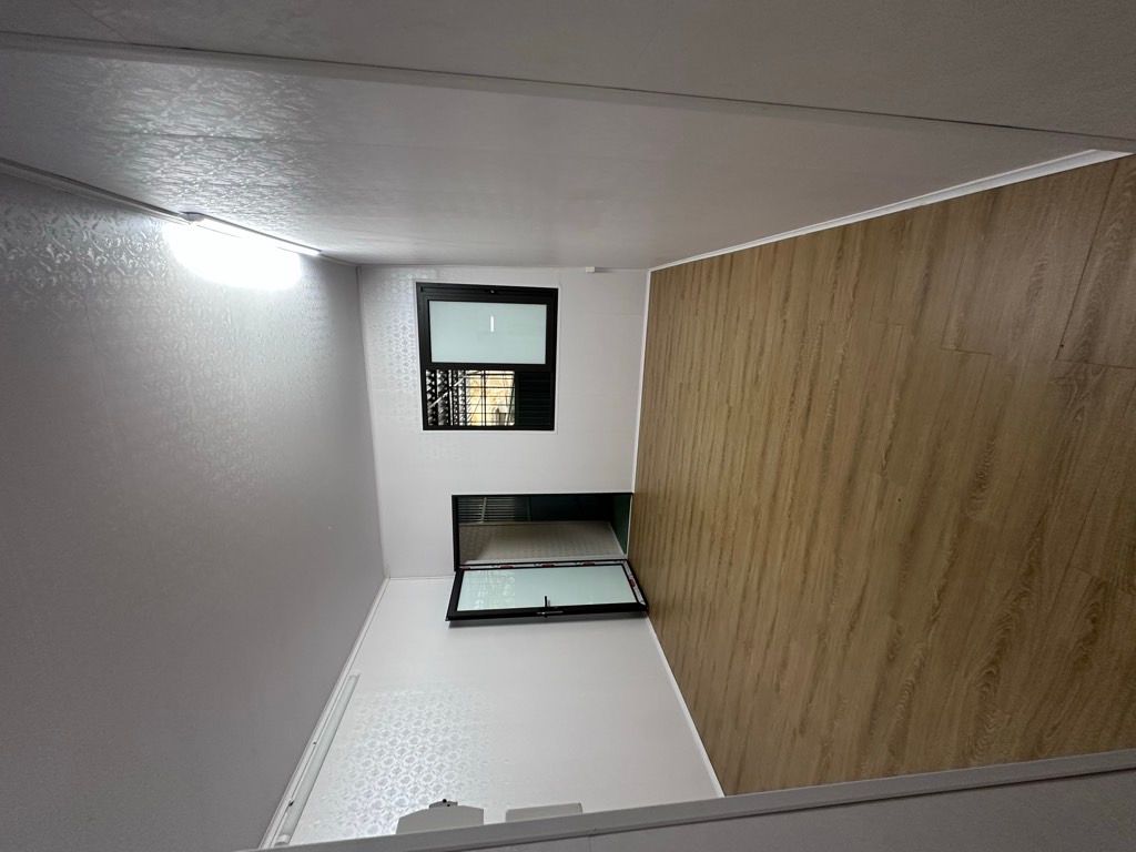 Bán nhà Nguyễn Công Trứ - diện tích 29,9m2 2 tầng - 2 mặt thoáng - giá 4,35 tỷ