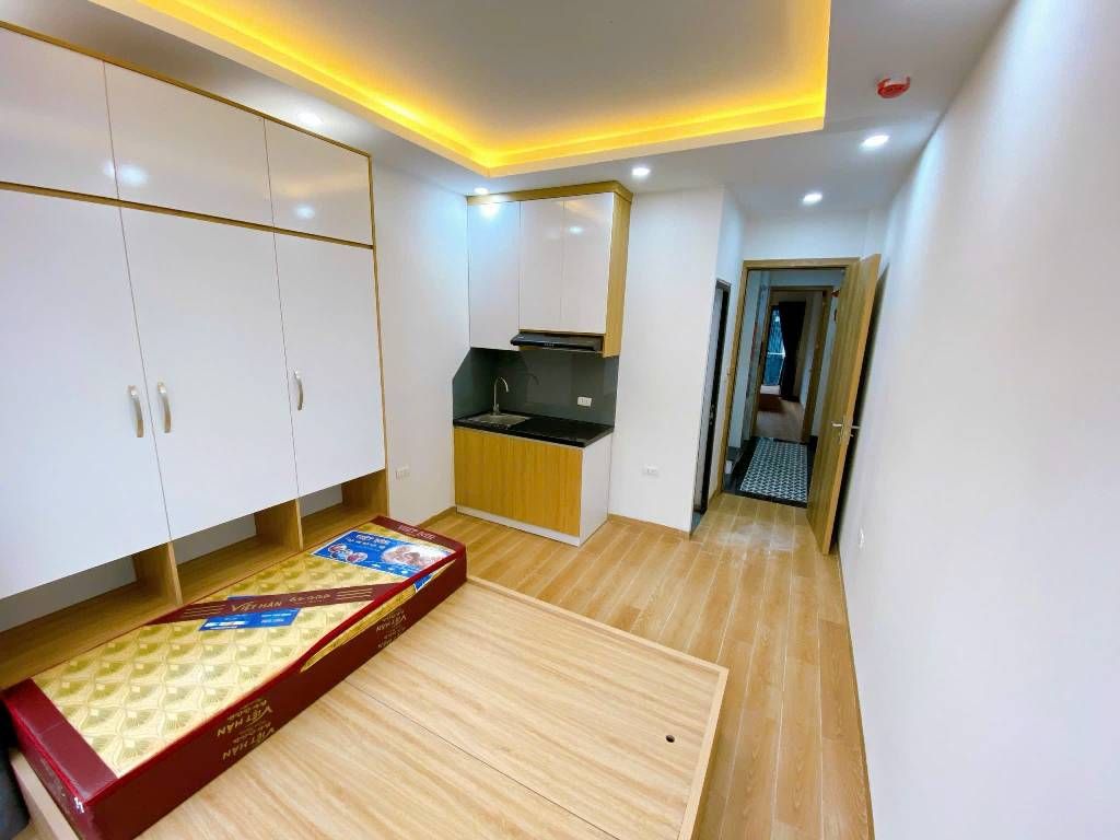 Bán nhà Giải Phóng - diện tích 41m2 7 tầng - Mặt ngõ ô tô, kinh doanh - giá 17,2 tỷ