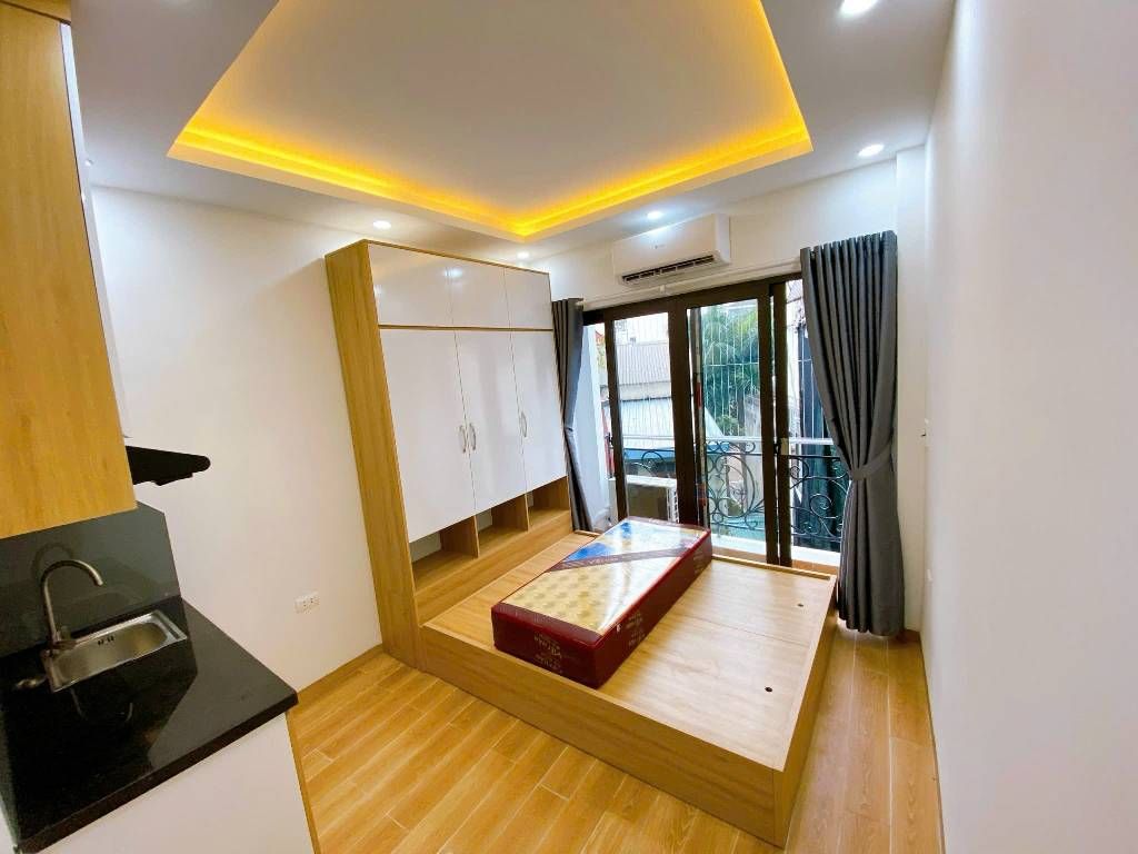 Bán nhà Giải Phóng - diện tích 41m2 7 tầng - Mặt ngõ ô tô, kinh doanh - giá 17,2 tỷ