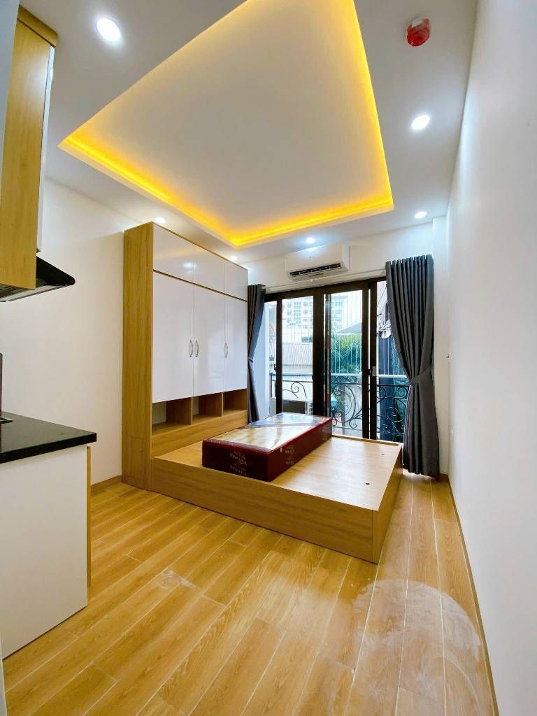 Bán nhà Giải Phóng - diện tích 41m2 7 tầng - Mặt ngõ ô tô, kinh doanh - giá 17,2 tỷ