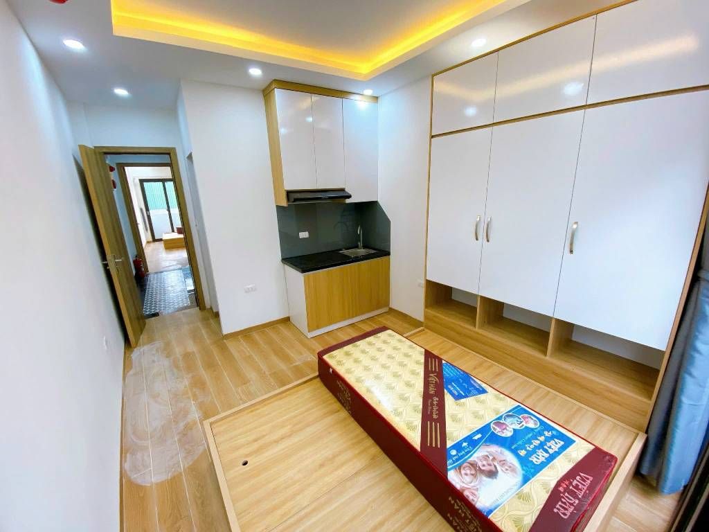 Bán nhà Giải Phóng - diện tích 41m2 7 tầng - Mặt ngõ ô tô, kinh doanh - giá 17,2 tỷ