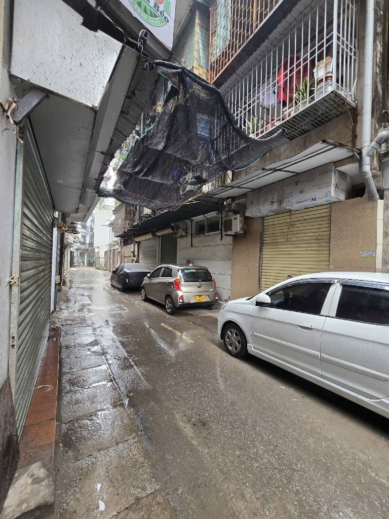 Bán nhà Ngõ Chùa Hưng Ký - diện tích 81.9m2 6 tầng - Ô tô tránh - giá 18,8 tỷ