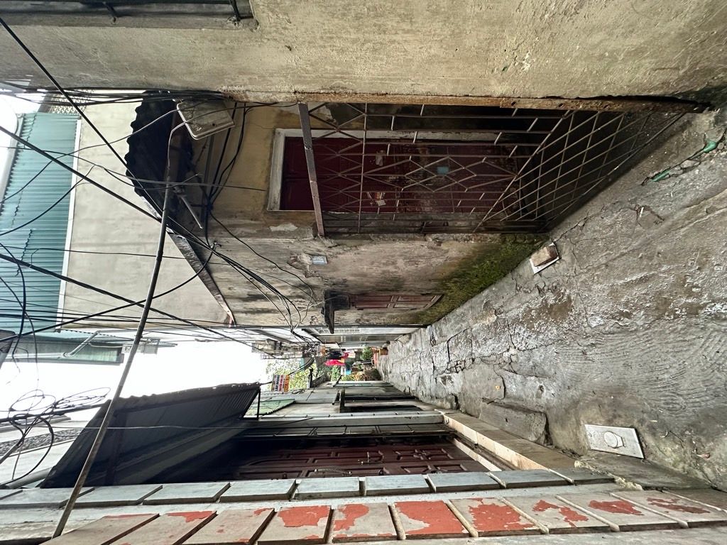 Bán nhà Giải Phóng - diện tích 47.5m2 1 tầng - Nhà cấp 4, phù hợp xây nhà ở - giá 2,55 tỷ