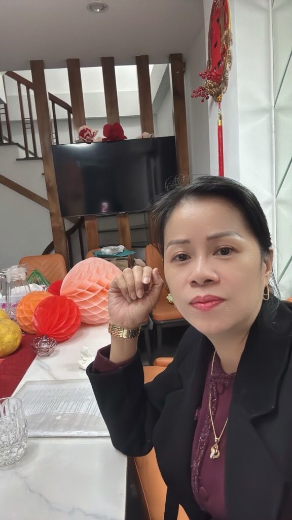 Bán nhà Thịnh Hào 1 - diện tích 35.4m2 6 tầng - ô tô vào nhà - giá 16,3 tỷ