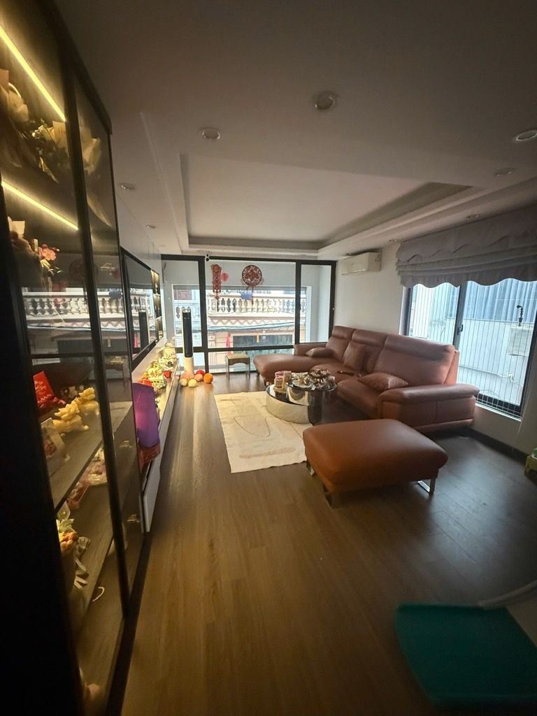 Bán nhà Thịnh Hào 1 - diện tích 35.4m2 6 tầng - ô tô vào nhà - giá 16,3 tỷ