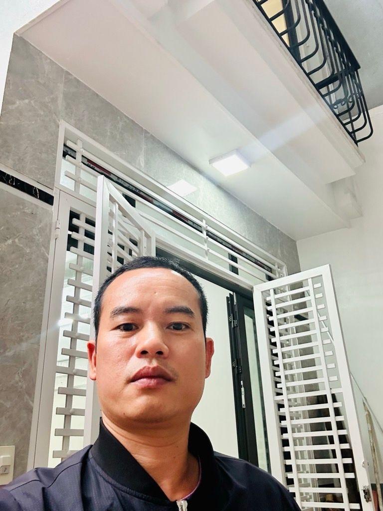 Bán nhà Trương Định - diện tích 32m2 5 tầng - Nhà đẹp hiện đại ở ngay - giá 8,8 tỷ