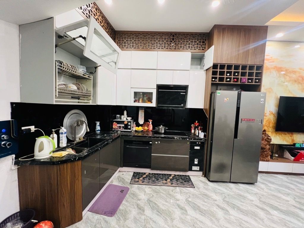 Bán nhà Hồng Mai - diện tích 32,5m2 5 tầng - ô tô vào ra thoải mái - giá 9,9 tỷ