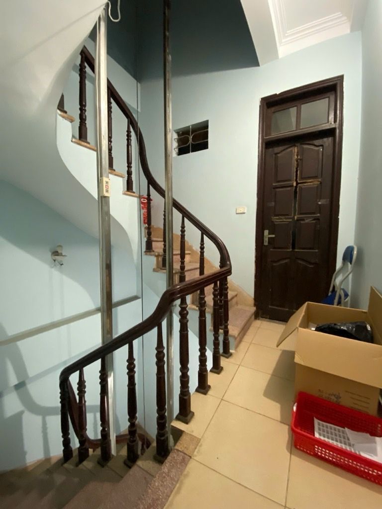 Bán nhà Đền Lừ - diện tích 30m2 6 tầng - Ô TÔ TRÁNH, VỈA HÈ - giá 16 tỷ