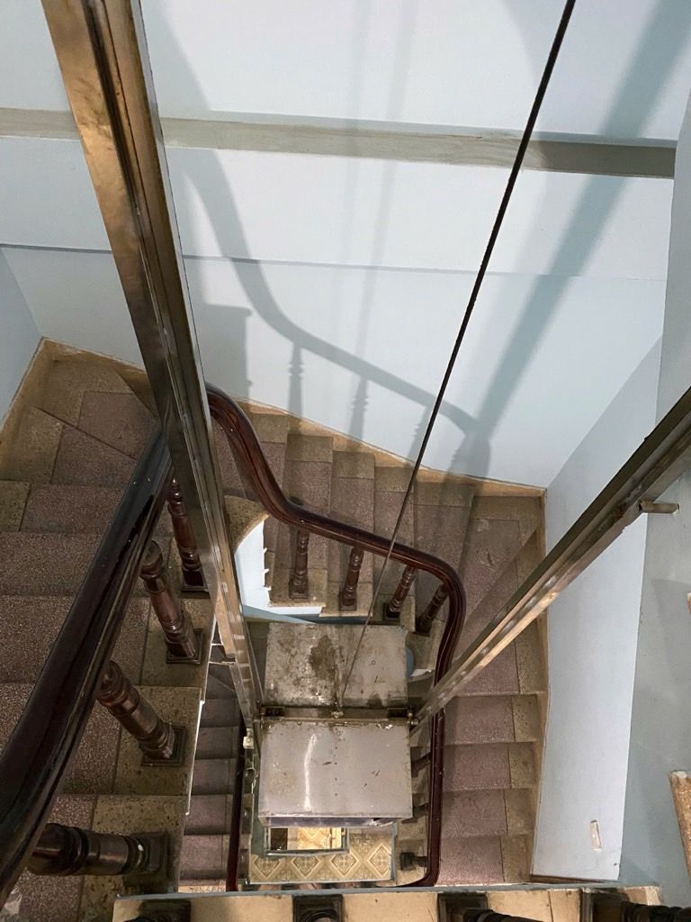 Bán nhà Đền Lừ - diện tích 30m2 6 tầng - Ô TÔ TRÁNH, VỈA HÈ - giá 16 tỷ