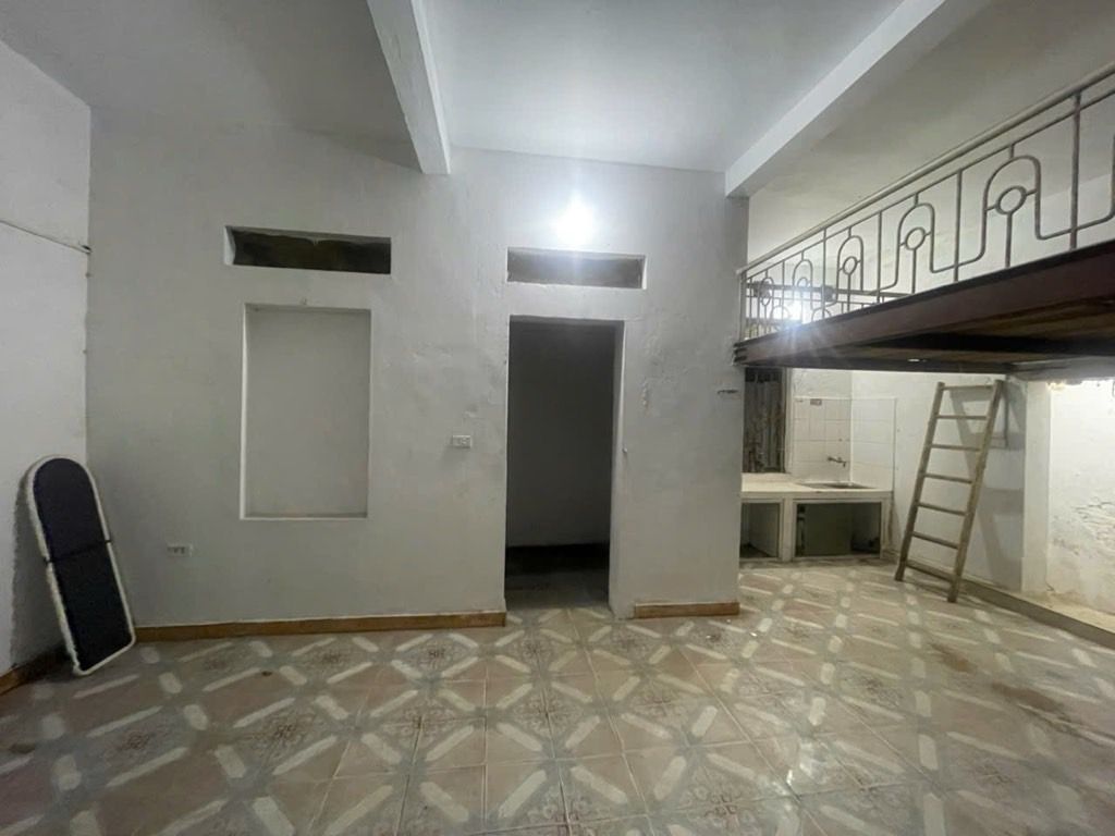 Bán nhà Kim Đồng - diện tích 81m2 1 tầng - Mặt ngõ gần hồ đền Lừ - giá 24 tỷ