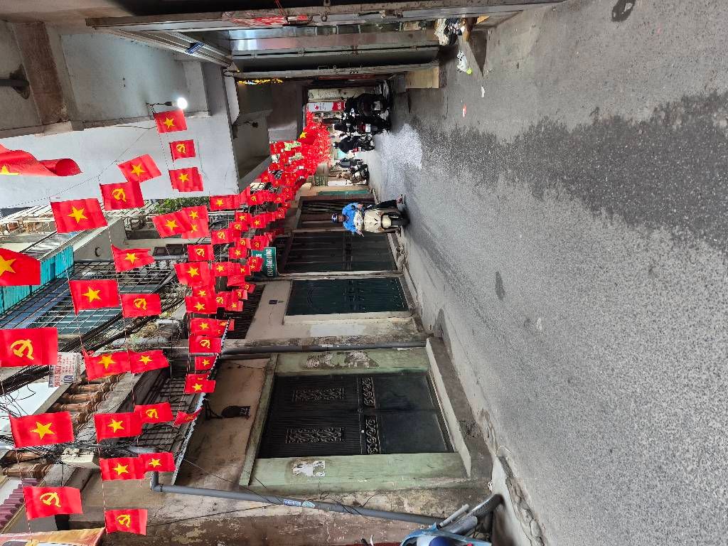 Bán nhà Đoàn Thị Điểm - diện tích 32,8m2 3 tầng - ô tô tránh nhau thoải mái - giá 12,8 tỷ