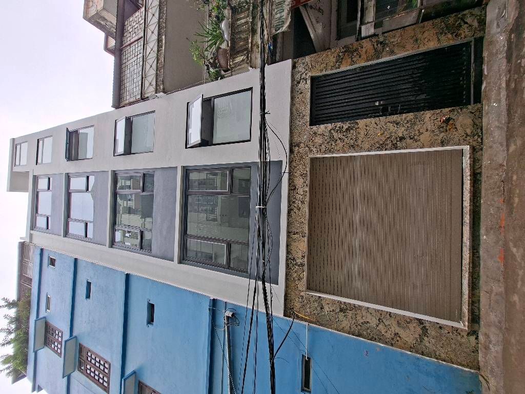 Bán nhà Ngụy Như Kon Tum - diện tích 28.3m2 6 tầng - ô tô tránh - giá 17,9 tỷ