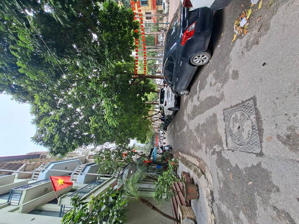 Bán nhà Ngụy Như Kon Tum - diện tích 28.3m2 6 tầng - ô tô tránh - giá 17,9 tỷ