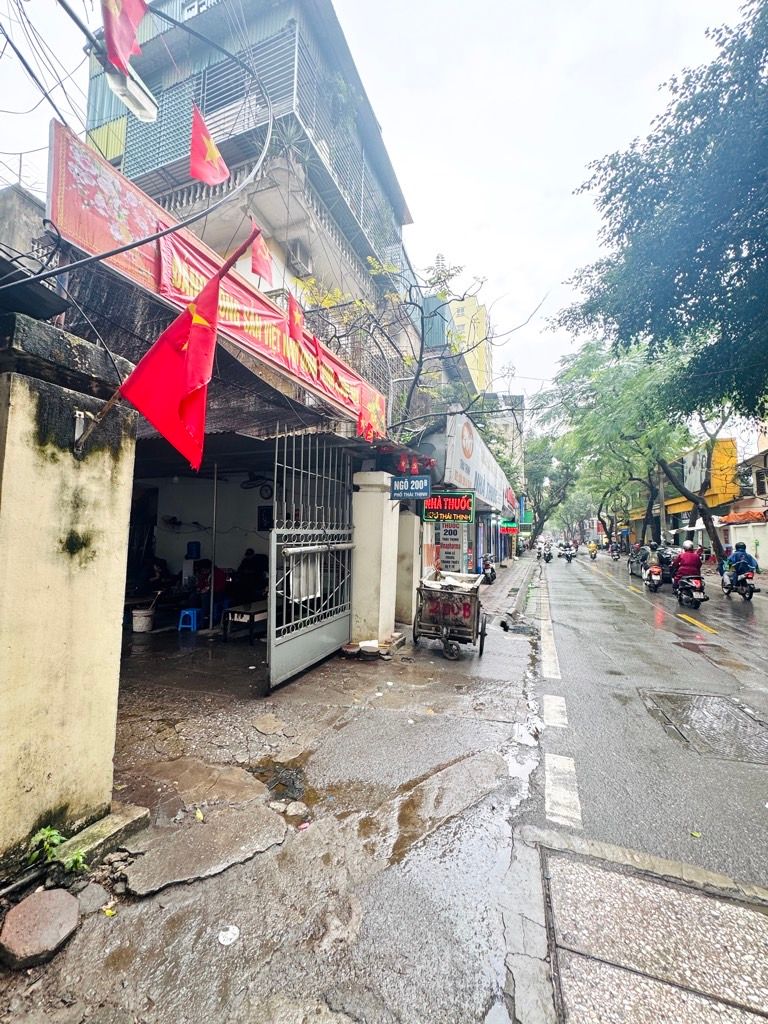 Bán nhà Thái Thịnh - diện tích 61m2 2 tầng - Lô góc - giá 9,7 tỷ