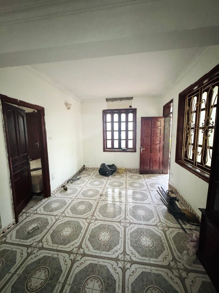 Bán nhà Thái Thịnh - diện tích 61m2 2 tầng - Lô góc - giá 9,7 tỷ