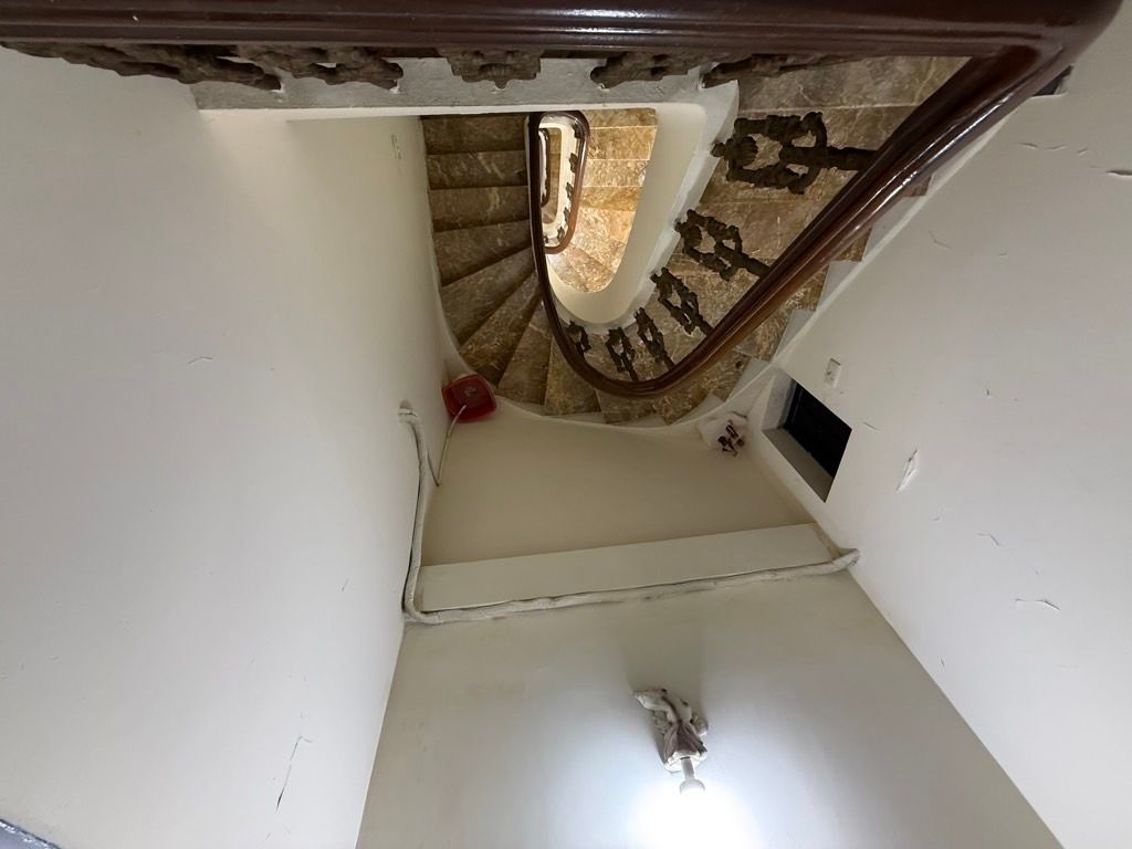 Bán nhà Hồng Mai - diện tích 36m2 5 tầng - ô tô tải đỗ - giá 13,75 tỷ