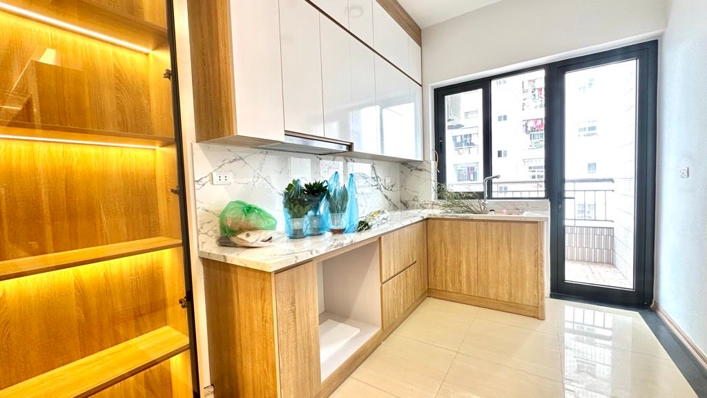 Bán nhà Tam Trinh - diện tích 105m2 1 tầng - Căn hộ 3 ngủ giữa trung tâm - giá 8,6 tỷ