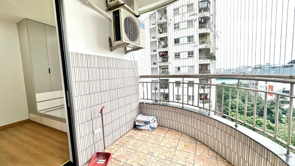 Bán nhà Tam Trinh - diện tích 105m2 1 tầng - Căn hộ 3 ngủ giữa trung tâm - giá 8,6 tỷ