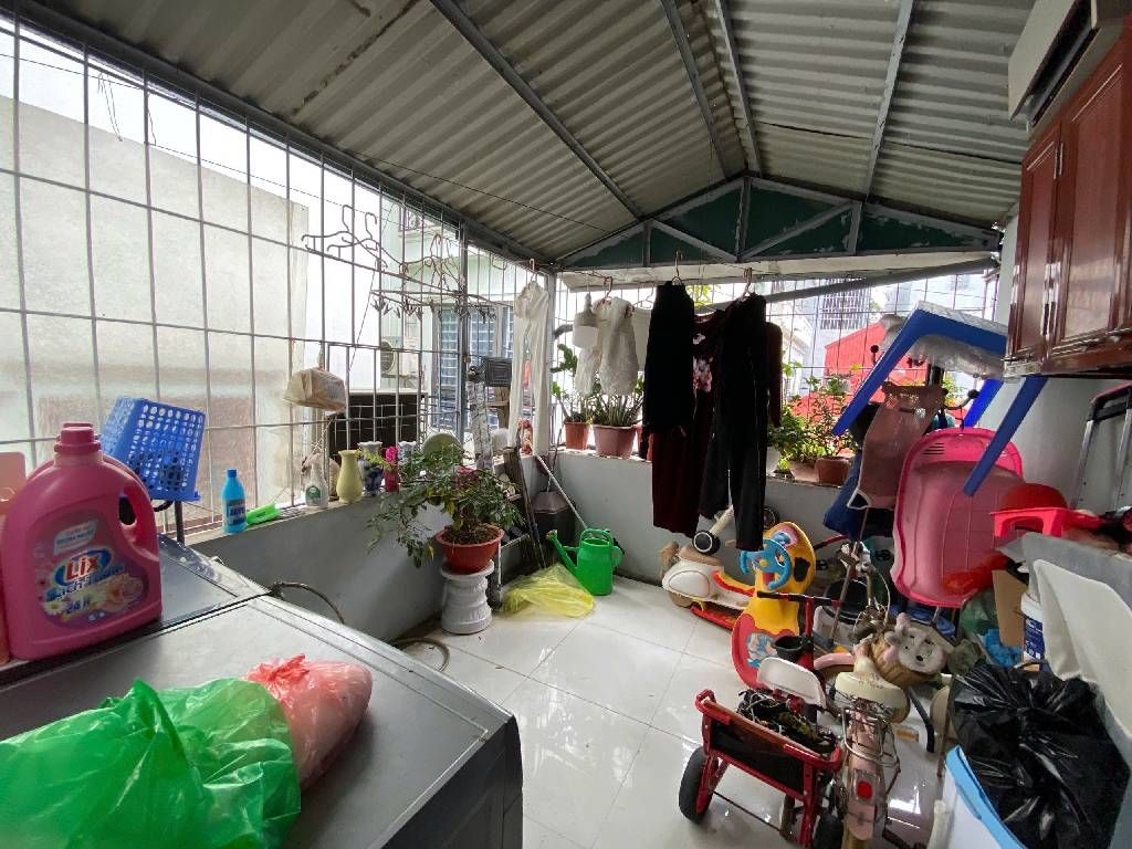 Bán nhà Hoàng Mai - diện tích 16,2m2 4 tầng - Ngõ thông - giá 3,5 tỷ