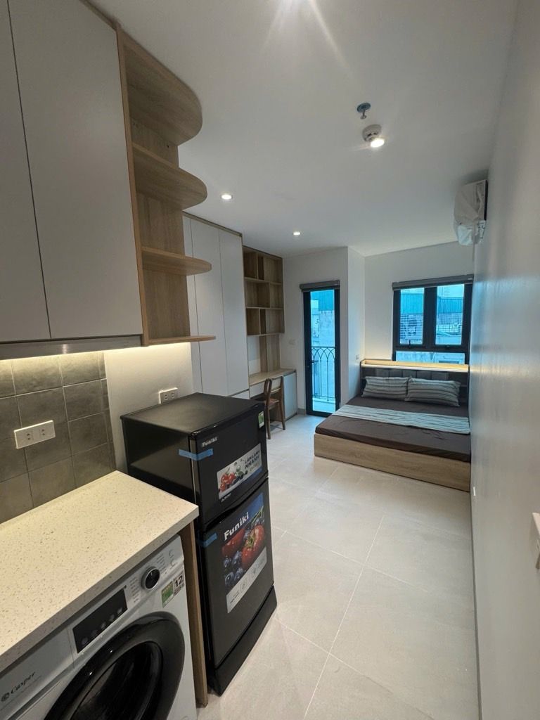 Bán nhà Trương Định - diện tích 61m2 7 tầng - Ngõ thông rộng - giá 17 tỷ