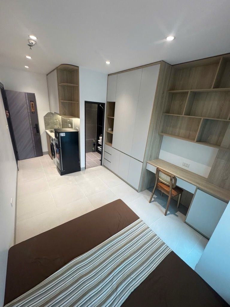 Bán nhà Trương Định - diện tích 61m2 7 tầng - Ngõ thông rộng - giá 17 tỷ