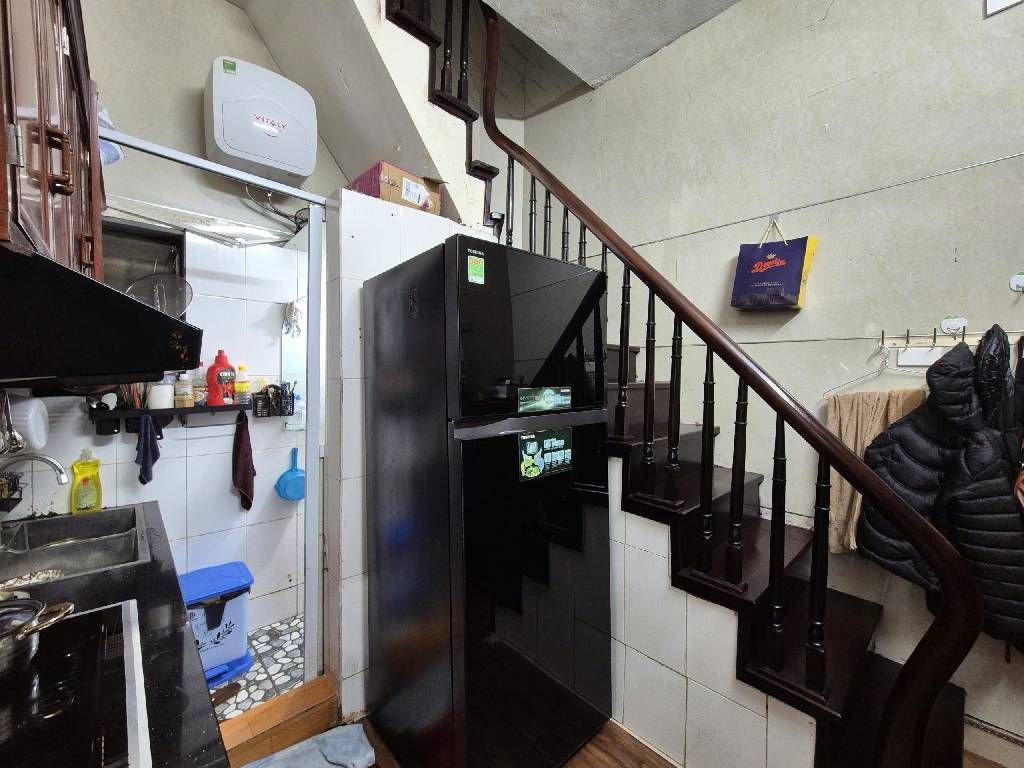 Bán nhà Thanh Xuân - diện tích 22m2 2 tầng - Ô TÔ ĐỖ CỔNG - giá 2,2 tỷ