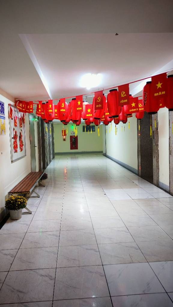 Bán nhà Linh Đàm - diện tích 76,3m2 36 tầng - Căn hộ lô góc view hồ - giá 4,75 tỷ