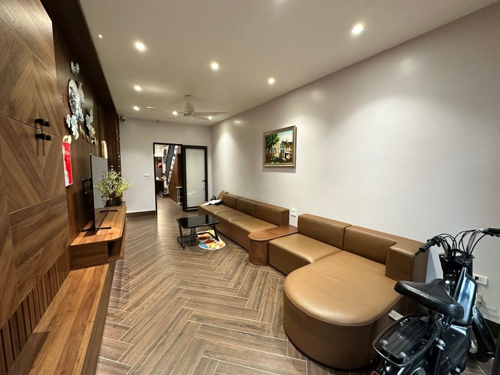 Bán nhà Phố Chợ Khâm Thiên - diện tích 75.5m2 4 tầng - Nhà mới full nội thất - giá 14,25 tỷ