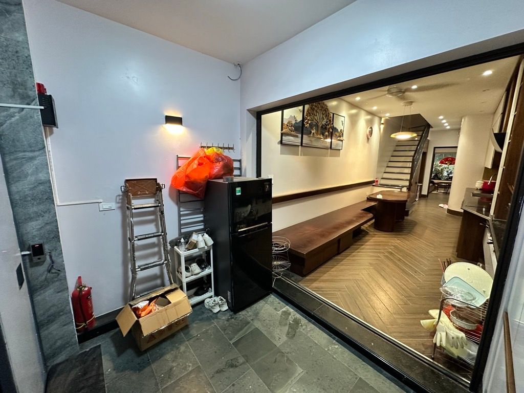 Bán nhà Phố Chợ Khâm Thiên - diện tích 75.5m2 4 tầng - Nhà mới full nội thất - giá 14,25 tỷ