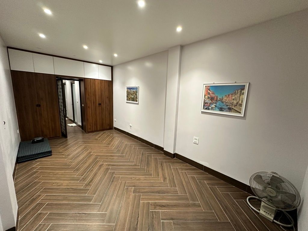 Bán nhà Phố Chợ Khâm Thiên - diện tích 75.5m2 4 tầng - Nhà mới full nội thất - giá 14,25 tỷ