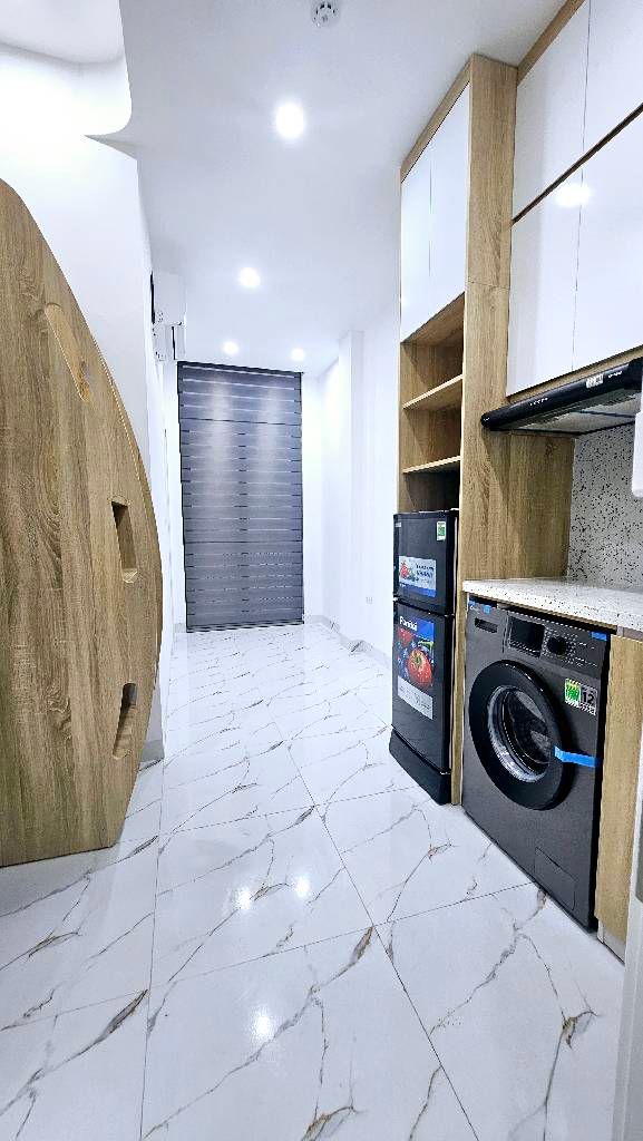 Bán nhà Kim Ngưu - diện tích 64,1m2 6 tầng - Thang máy - giá 20,5 tỷ