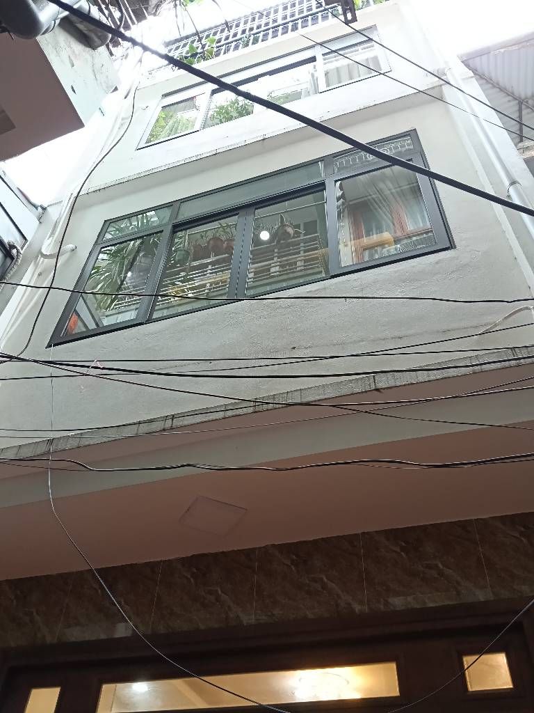 Bán nhà Hào Nam - diện tích 31m2 4 tầng - Vị trí siêu đẹp gần Ga Cát Linh - giá 10,96 tỷ