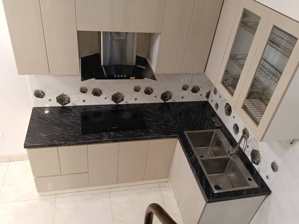 Bán nhà Hào Nam - diện tích 31m2 4 tầng - Vị trí siêu đẹp gần Ga Cát Linh - giá 10,96 tỷ